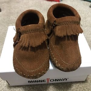 Minnetonka Moccasins size 2